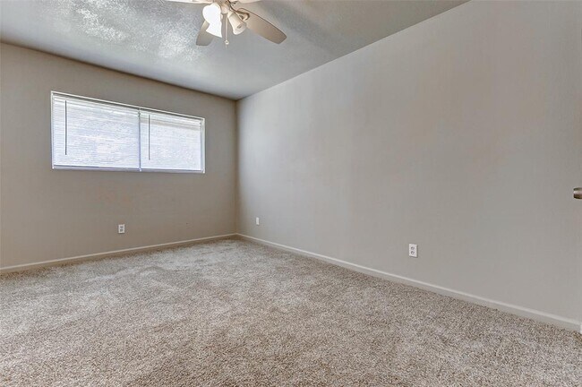 Building Photo - 5318 Botany Ln