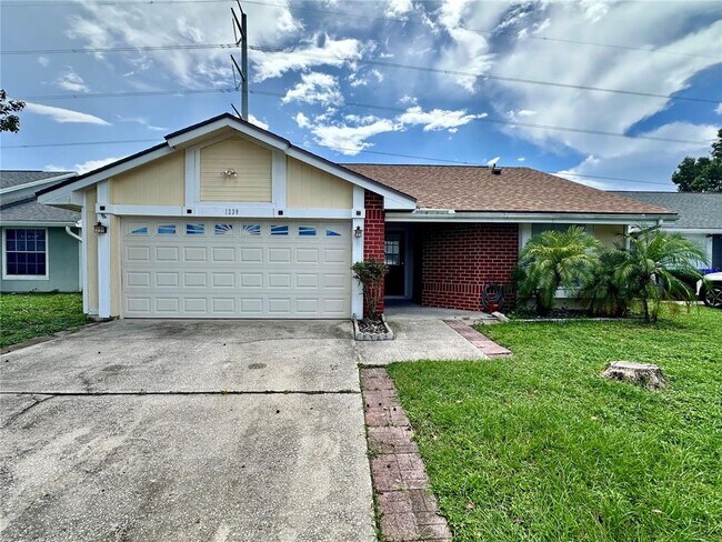 Building Photo - 1230 Rustic Dr