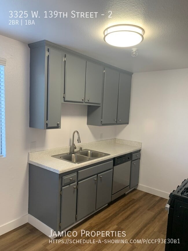 Building Photo - 3325 139th St