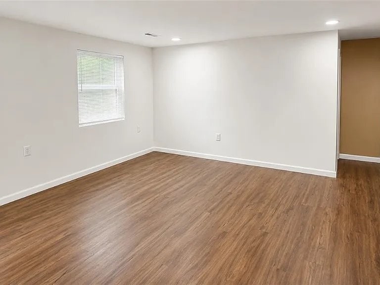 Building Photo - 2823 Revels Ave