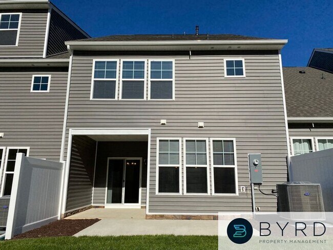 Building Photo - 18549 Palisades Rdg