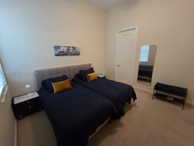 Building Photo - 7030 Islegrove Pl