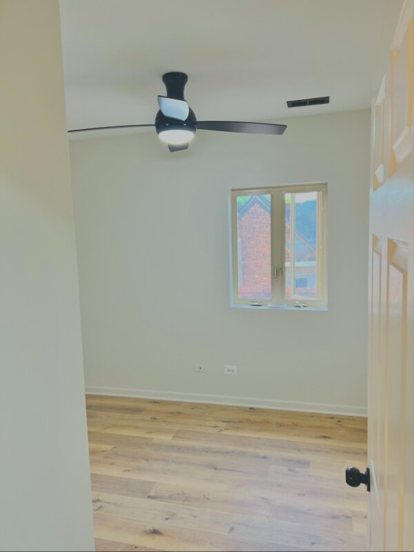 Building Photo - 6439 S St Lawrence Ave