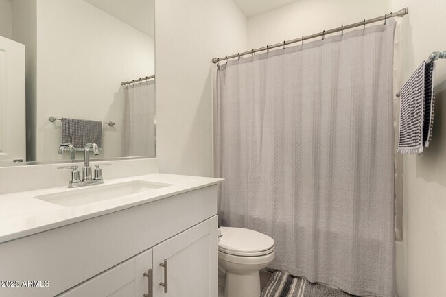 Building Photo - 3022 Hayden Rose Ave