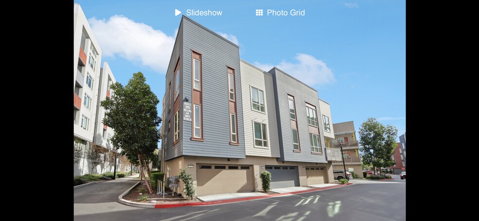 Building Photo - 390 Riesling Ave