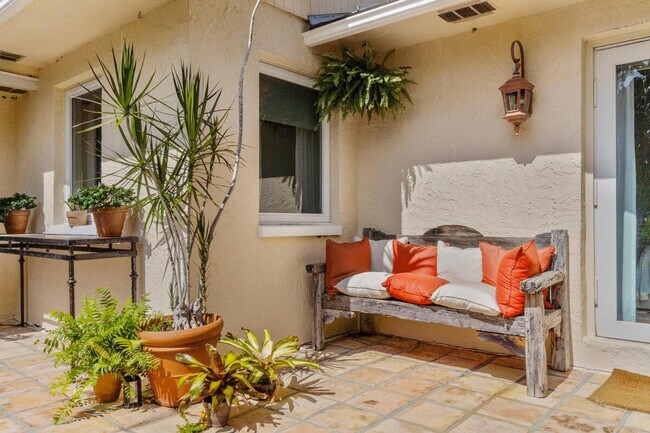 Building Photo - 3399 70th Ln N