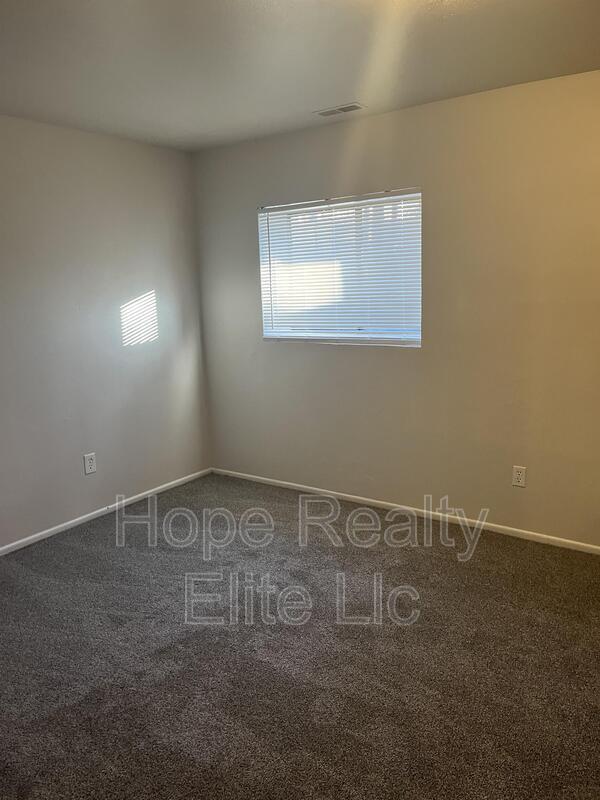 Building Photo - 2463 Astrozon Cir