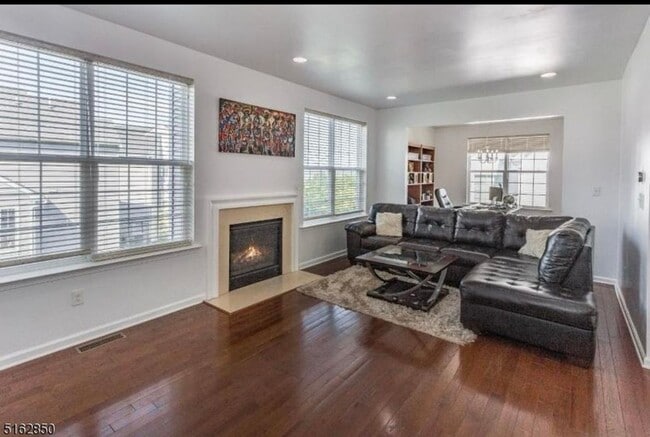 Building Photo - 160 Sowers Dr