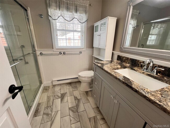 Building Photo - 44 Trent Ct