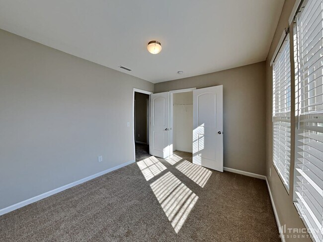 Building Photo - 2211 Osprey Ln