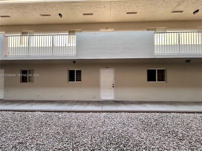Building Photo - 2925 W 80th St