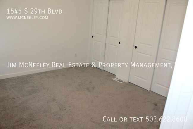 Building Photo - 1545 S 29th Blvd