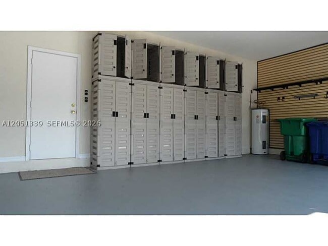 Building Photo - 2101 SW 176th Ave
