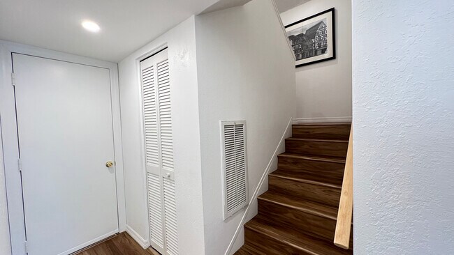 Building Photo - 2870 Rampart Cir