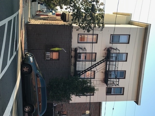 Building Photo - 601-603 BERGENLINE AVE