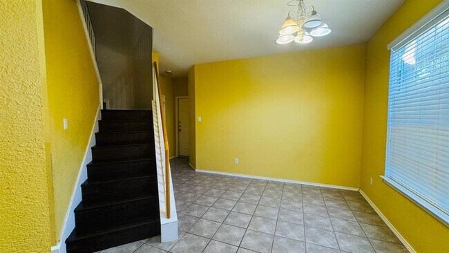 Building Photo - 16100 S Great Oaks Dr