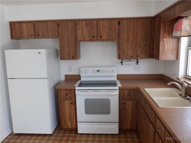 Building Photo - 146 W Casurina Pl