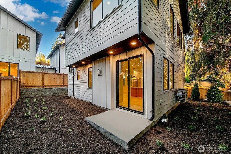 Building Photo - 7317 128th Ave NE