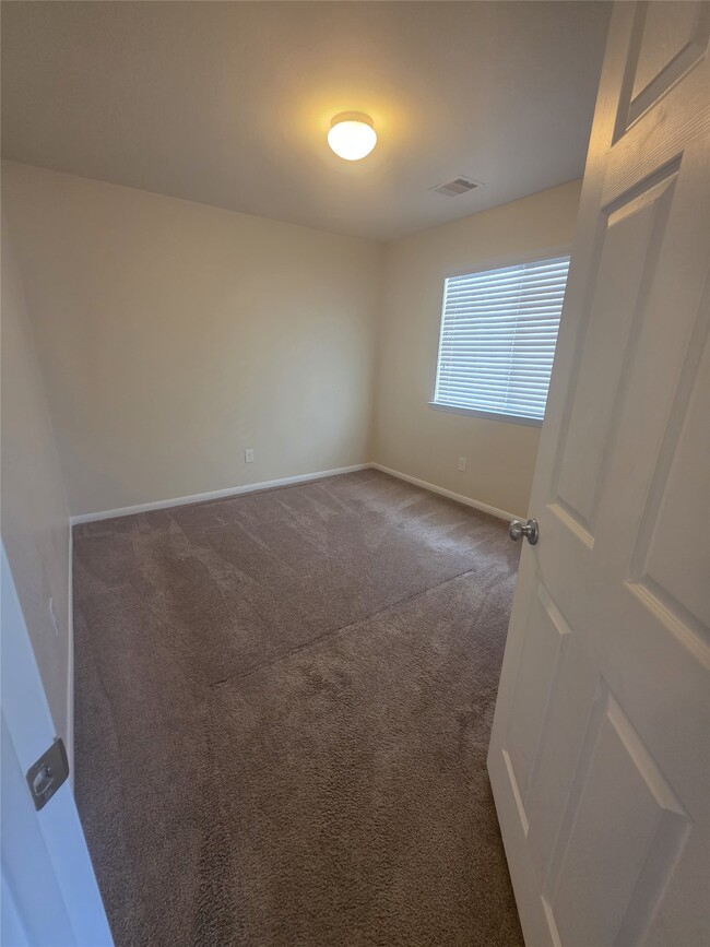 Building Photo - 7274 Autumn Sun Dr