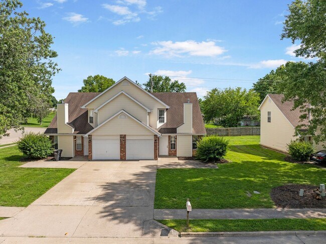 Building Photo - 4302-4304 Cheryl Ct.
