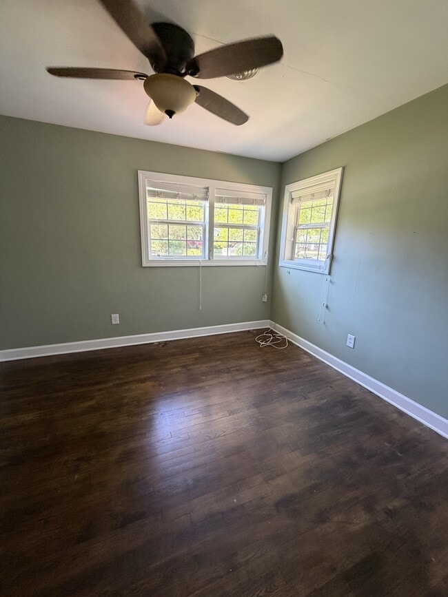 Building Photo - 421 Loblolly Ln