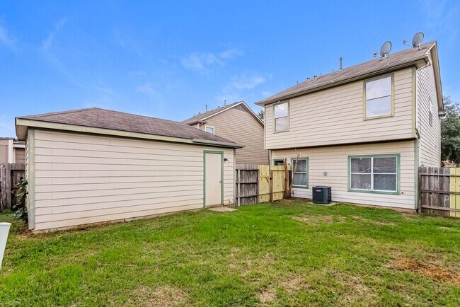 Building Photo - 6250 Gillian Park Dr