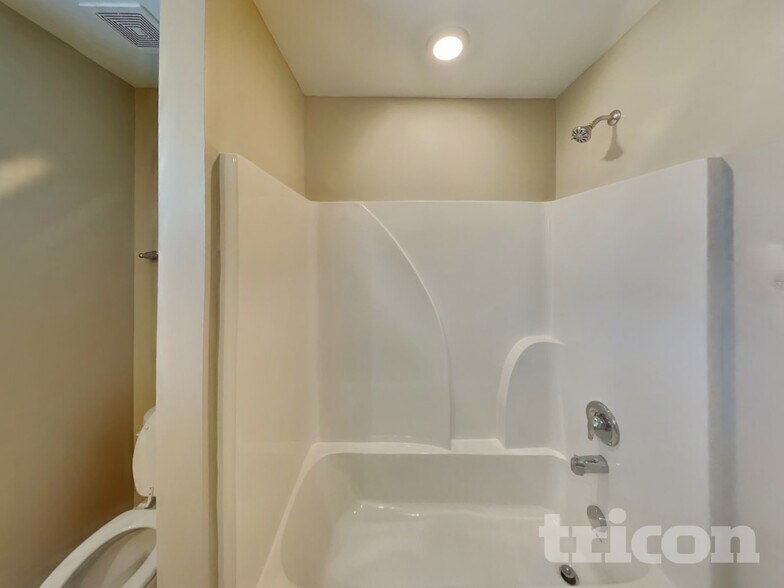 Building Photo - 1507 Ashgrove Pl