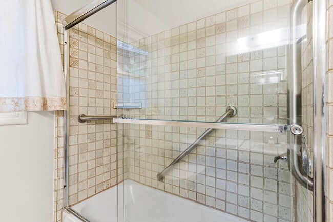 Building Photo - 6857 Armour Dr