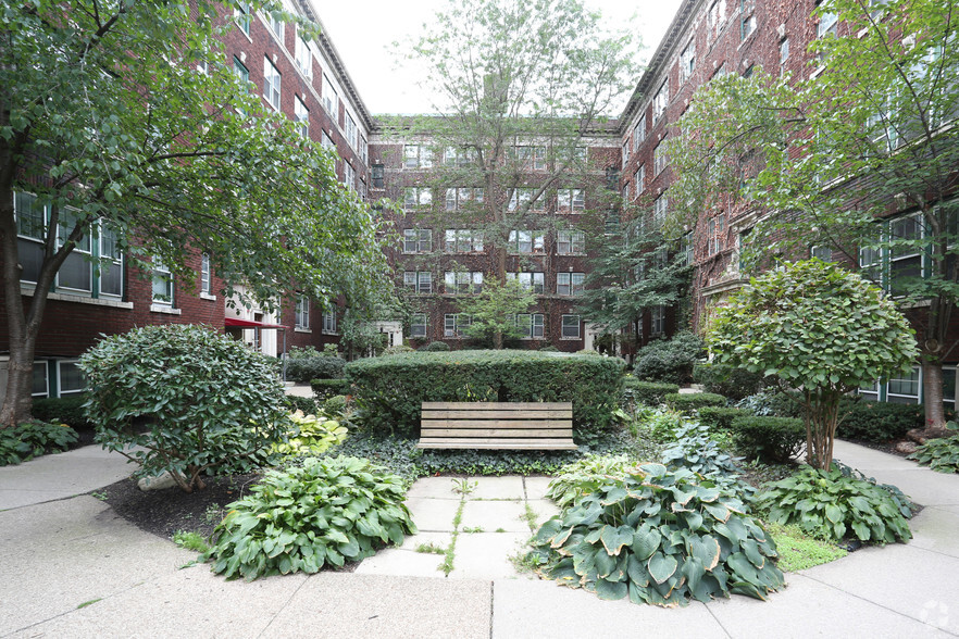 Primary Photo - Windsor Apartments