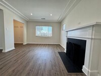 Building Photo - Charming Morningside Park Home Ready to Mo...