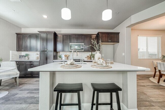 Building Photo - Stunning Granville Home in Copper River Canvas Gated Community!