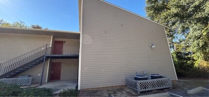 Building Photo - 6408 Starbrook Dr