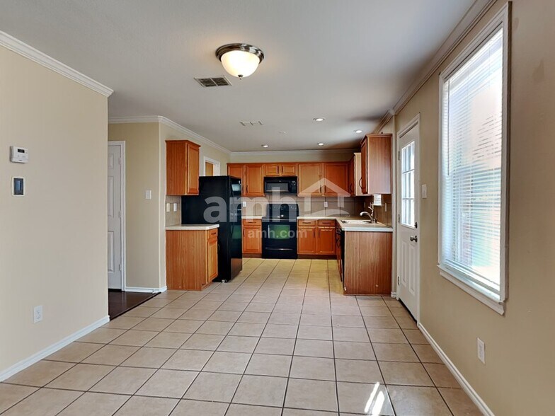 Building Photo - 13149 Cowper Dr