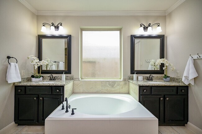 Building Photo - 5315 Little Creek Ct