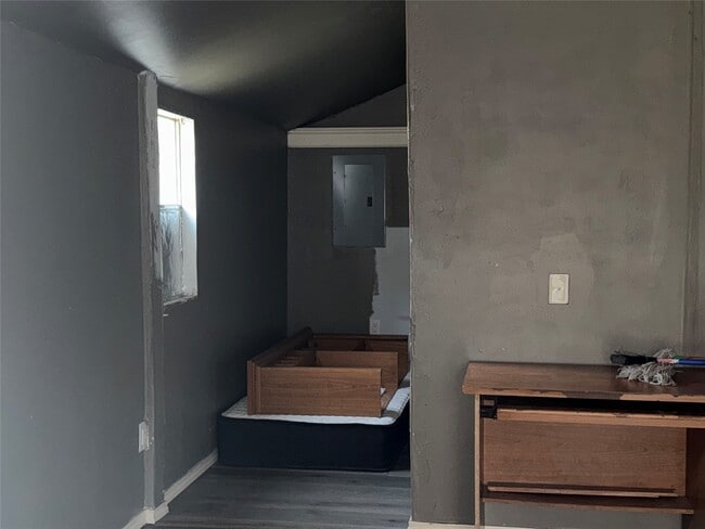 Building Photo - 274 Jewel St