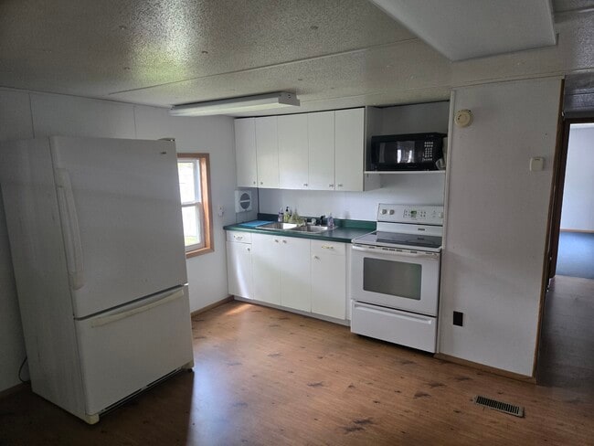 Building Photo - 12525 Knollwood Ln