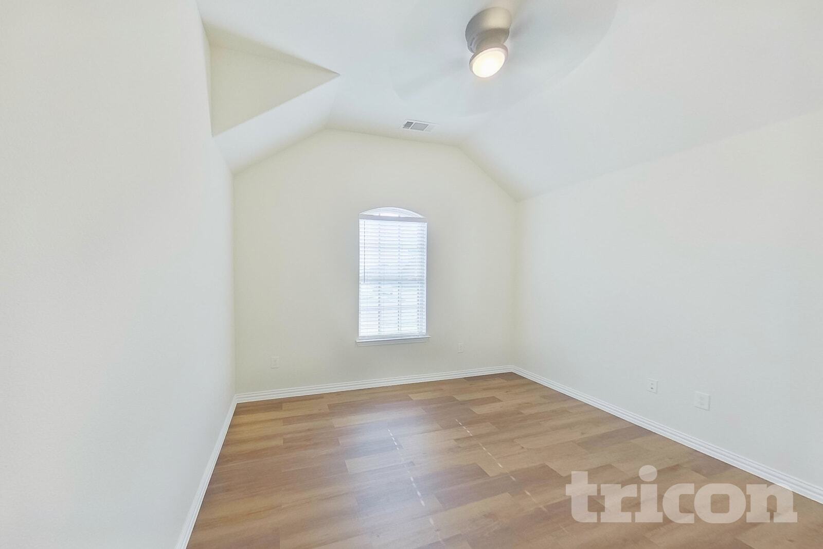 Building Photo - 1304 Meridian Dr