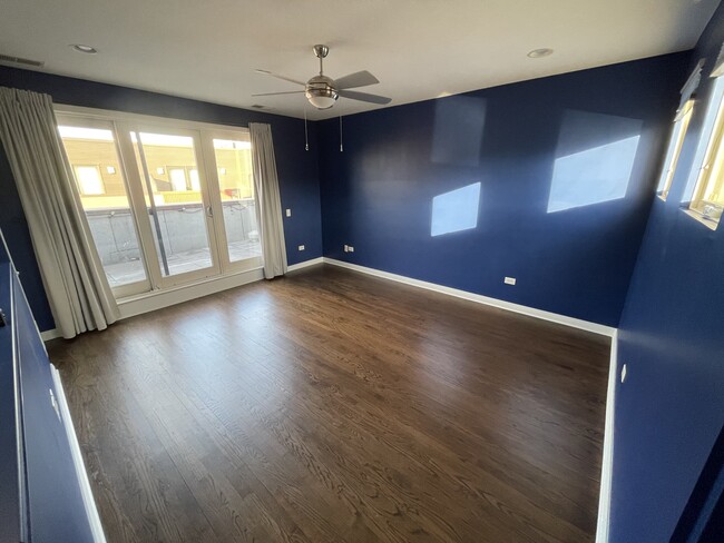 Bonus Room with Outdoor Deck - 630 W 16th St