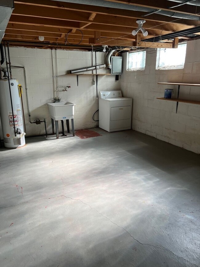 Building Photo - BOARDMAN 3 BEDROOM CONDO--PROFESSIONALLY M...