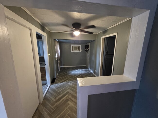 Building Photo - 502 Graffius Ave Ext
