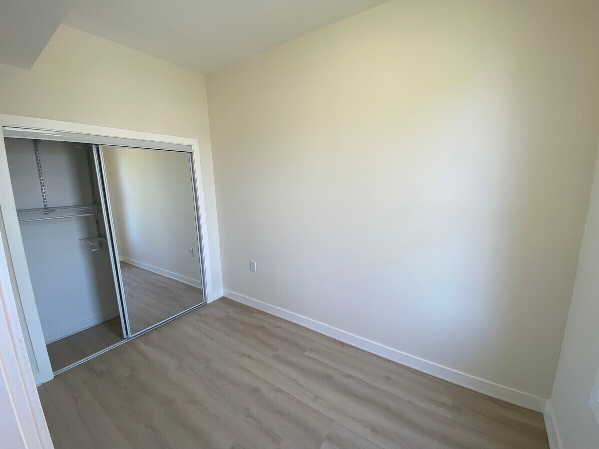 Building Photo - 1322 W Ohio St