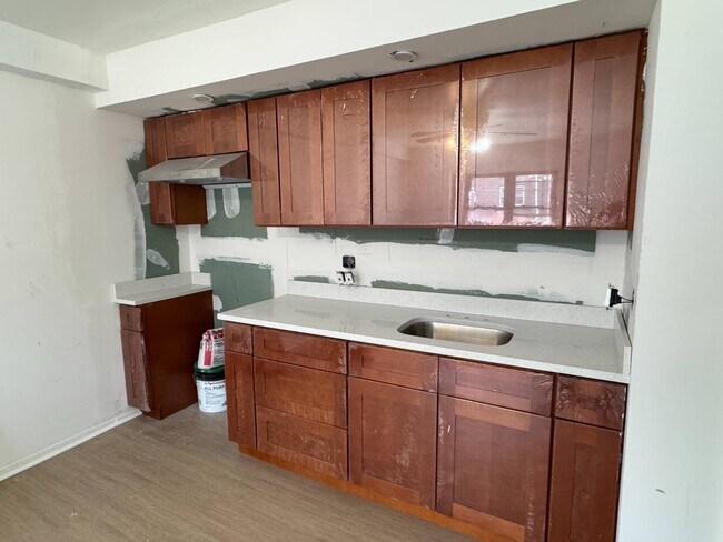 Building Photo - 436 Olmstead Ave