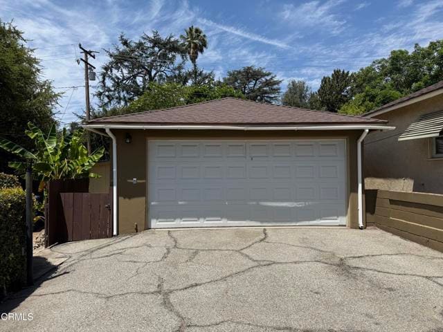 Building Photo - 1523 N Grand Oaks Ave