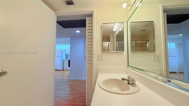 Building Photo - 12651 SW 16th Ct