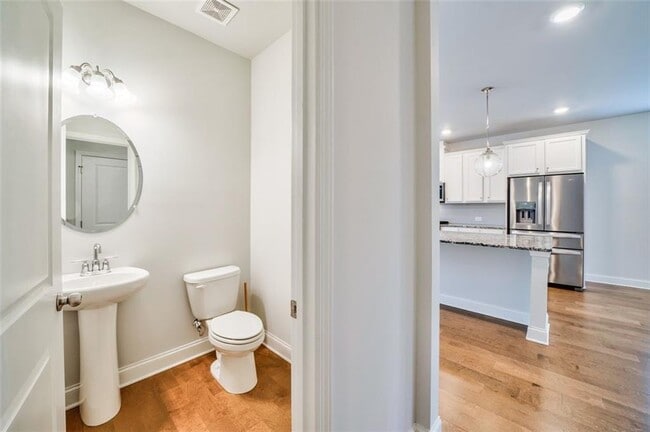 Building Photo - 2510 Great Silver Fir Aly