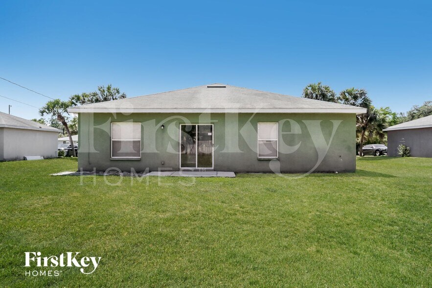 Building Photo - 5180 Prime Terrace