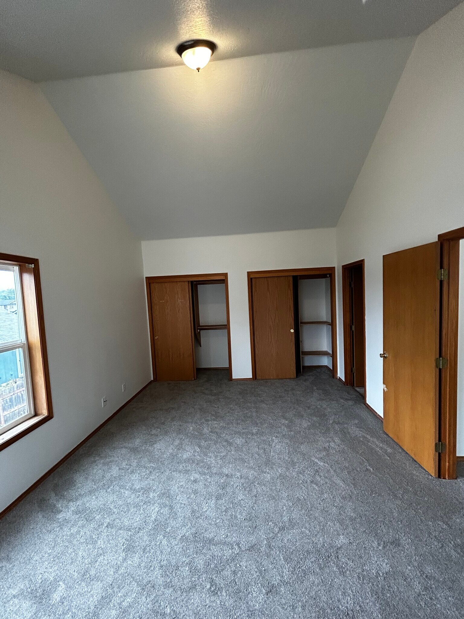 Building Photo - 614 S 41st Ct