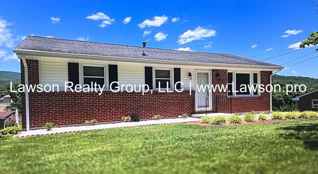 Primary Photo - Very Nice Updated Ranch in Salem (Glenvar ...