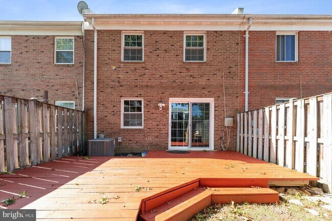 Building Photo - 7448 Pohick Rd