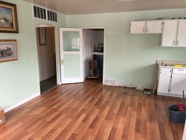 Building Photo - Charming Two-bedroom, One-bathroom home in Orofino, Idaho